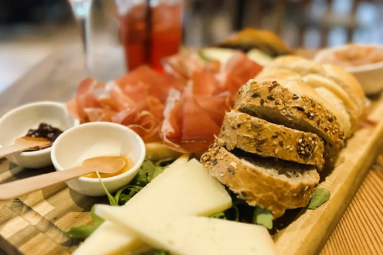 Aperitivo antipasti board at Casa dei Trajeri, Fai della Paganella.