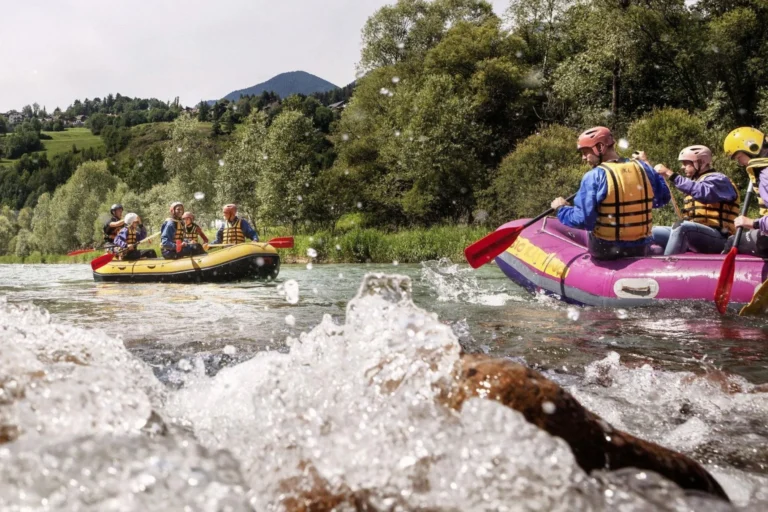 Dolomiti river rafting fiume Noce
