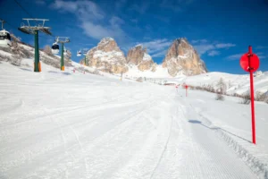 Fresh piste on the The Sellaronda - Dolomites.