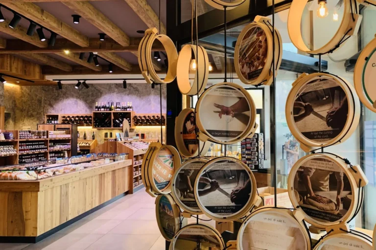Traditional local foods - Deli in Val di Fassa.